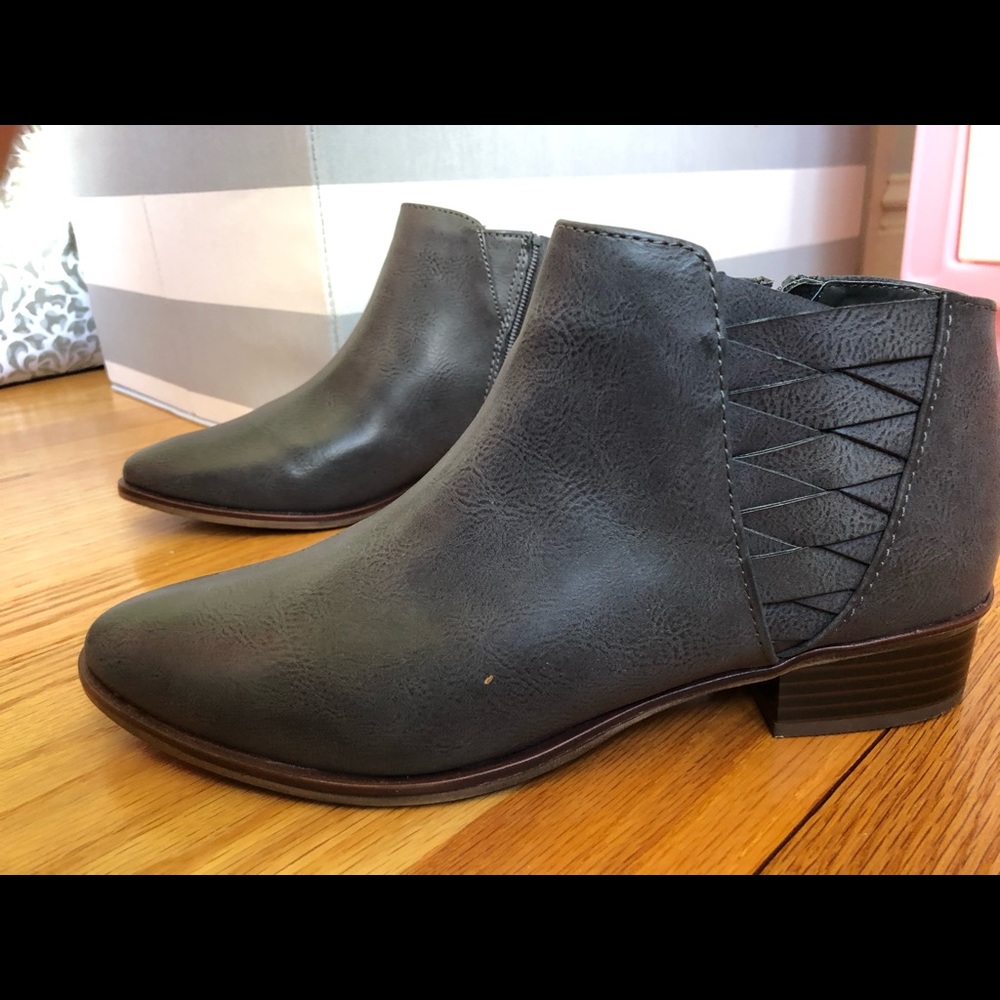 Ankle booties
